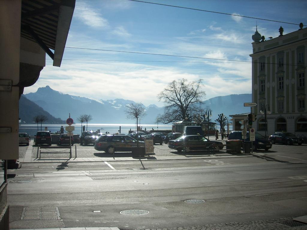 Garconniere Im Ehemaligen Hotel Austria Gmunden Exterior photo