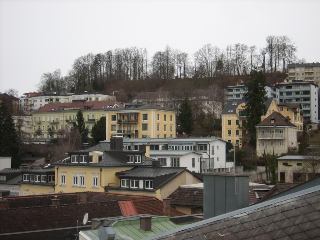 Garconniere Im Ehemaligen Hotel Austria Gmunden Exterior photo