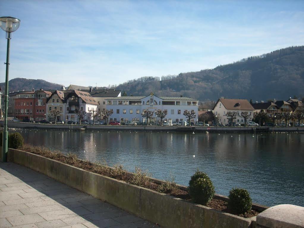 Garconniere Im Ehemaligen Hotel Austria Gmunden Exterior photo